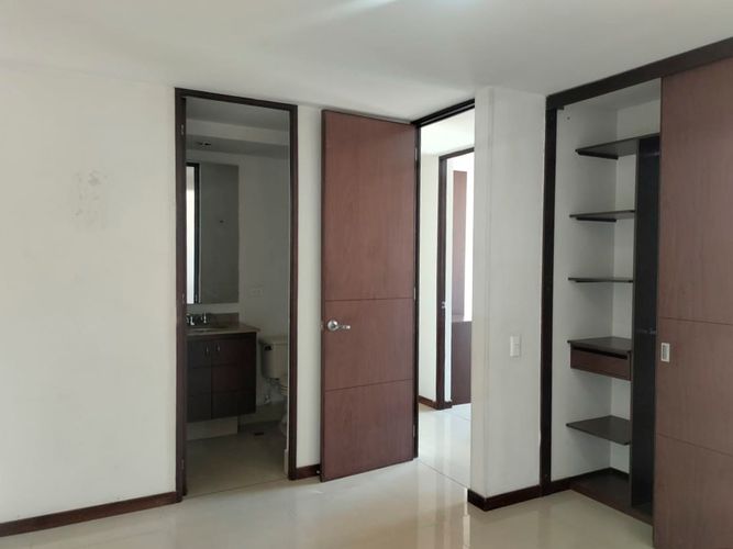 Apartamento de 3 alcobas en arriendo en El Poblado, Medellín, 72 m² · foto 12 de 20