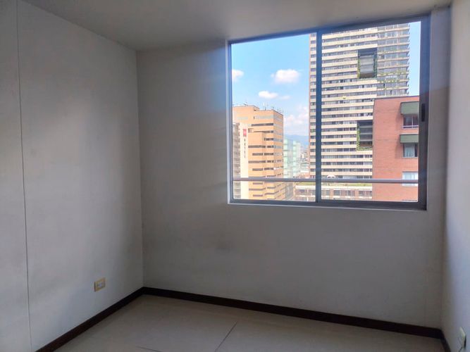 Apartamento de 3 alcobas en arriendo en El Poblado, Medellín, 72 m² · foto 14 de 20