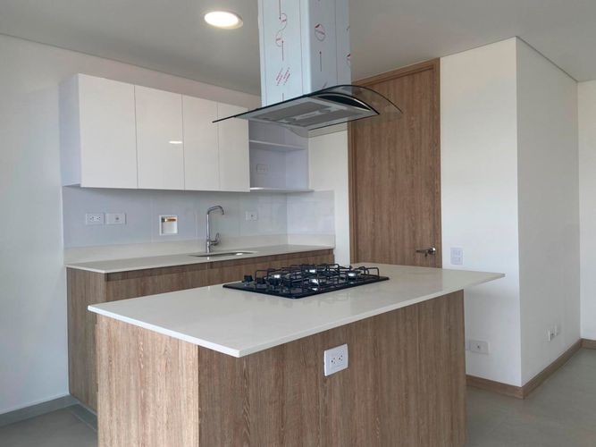 Apartamento de 3 alcobas en venta en San Jose, Sabaneta, 83 m² · foto 3 de 20