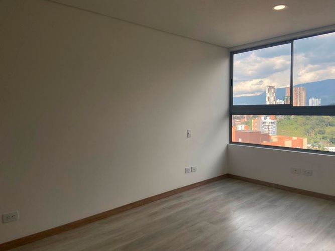 Apartamento de 3 alcobas en venta en San Jose, Sabaneta, 83 m² · foto 9 de 20