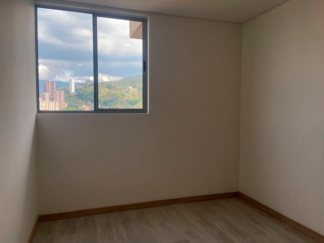 Apartamento de 3 alcobas en venta en San Jose, Sabaneta, 83 m² · foto 12 de 20