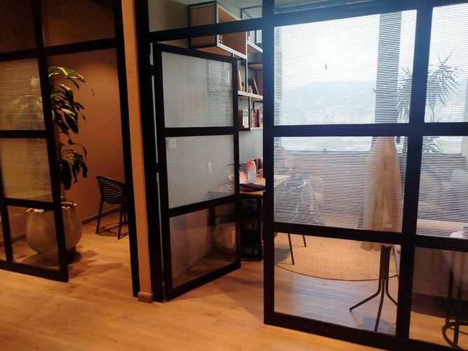 Oficina en arriendo en El Poblado, Medellín, 46 m² · foto 13 de 15