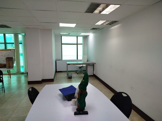 Oficina en arriendo en El Poblado, Medellín, 66 m² · foto 10 de 15