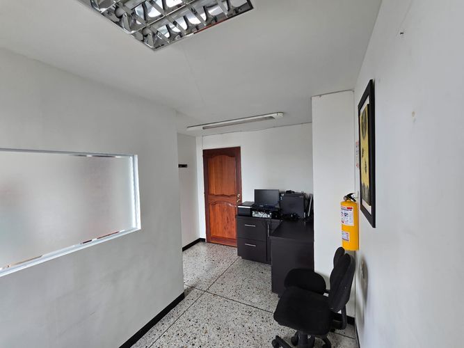 Consultorio en venta en Sector Plaza De Bolivar, Pereira, 19 m² · foto 2 de 6