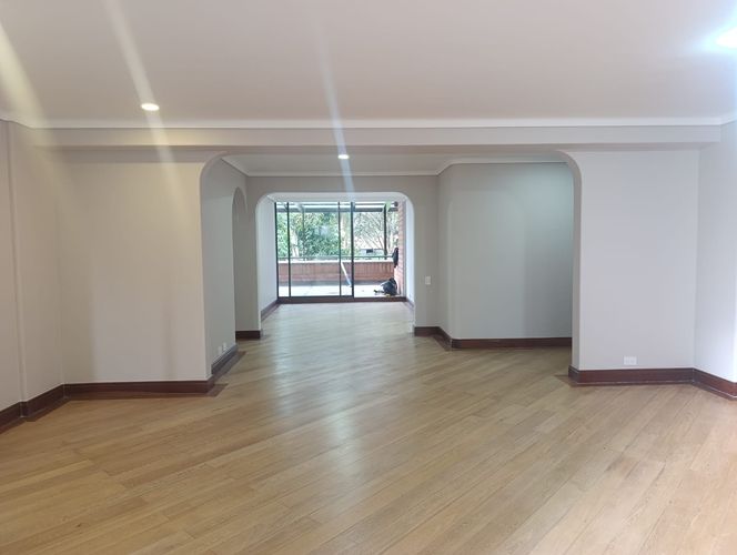 Apartamento de 3 alcobas en arriendo en El Poblado, Medellín, 175 m² · foto 3 de 20