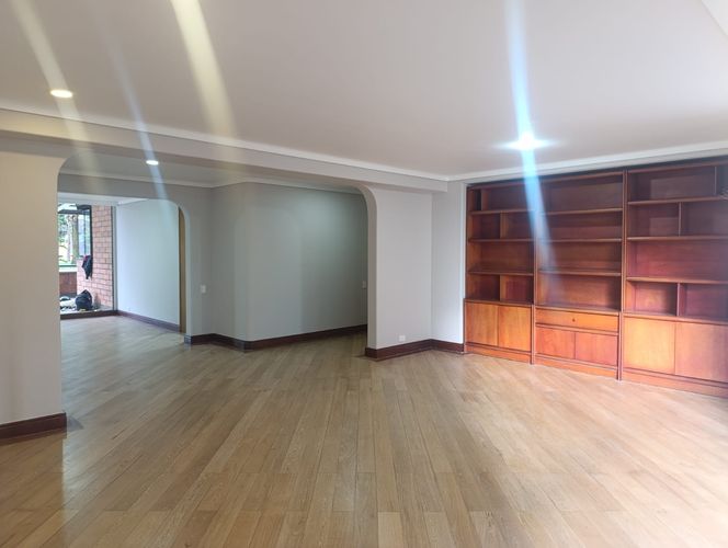 Apartamento de 3 alcobas en arriendo en El Poblado, Medellín, 175 m² · foto 4 de 20