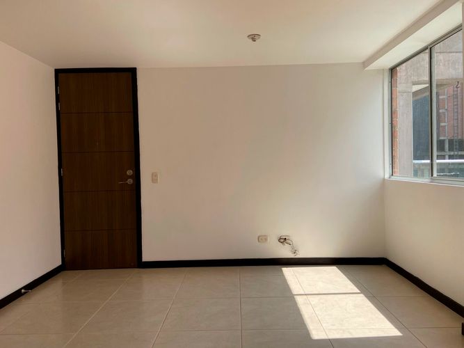 Apartamento de 3 alcobas en arriendo en San Jose, Sabaneta, 106 m² · foto 3 de 19