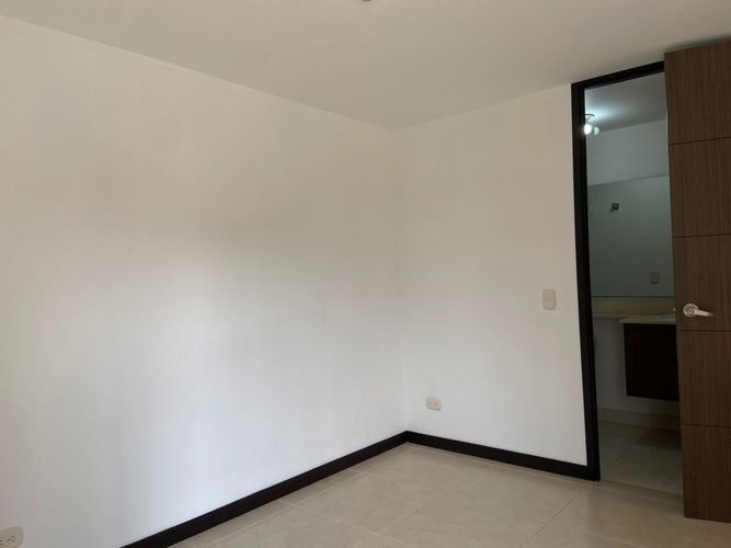 Apartamento de 3 alcobas en arriendo en San Jose, Sabaneta, 106 m² · foto 12 de 19