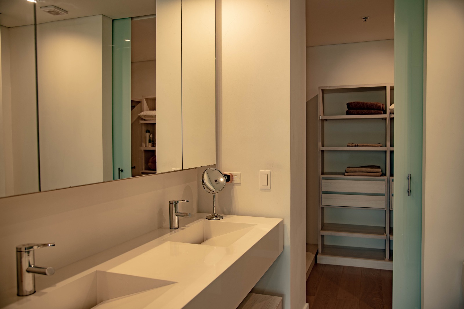 Apartamento en venta en Loma Del Chocho, Envigado · foto 8 de 11