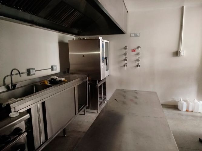 Local en arriendo en El Poblado, Medellín, 230 m² · foto 5 de 14