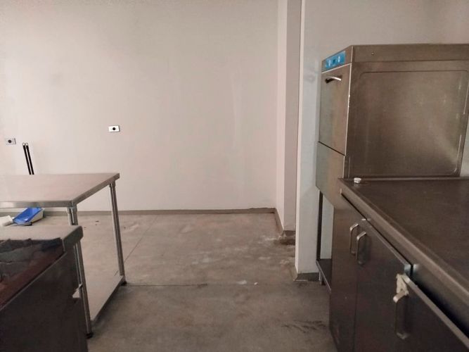 Local en arriendo en El Poblado, Medellín, 230 m² · foto 10 de 14