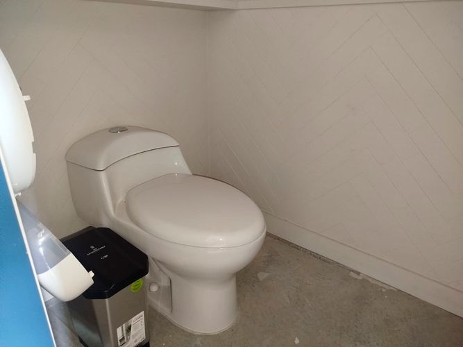 Local en arriendo en El Poblado, Medellín, 230 m² · foto 13 de 14