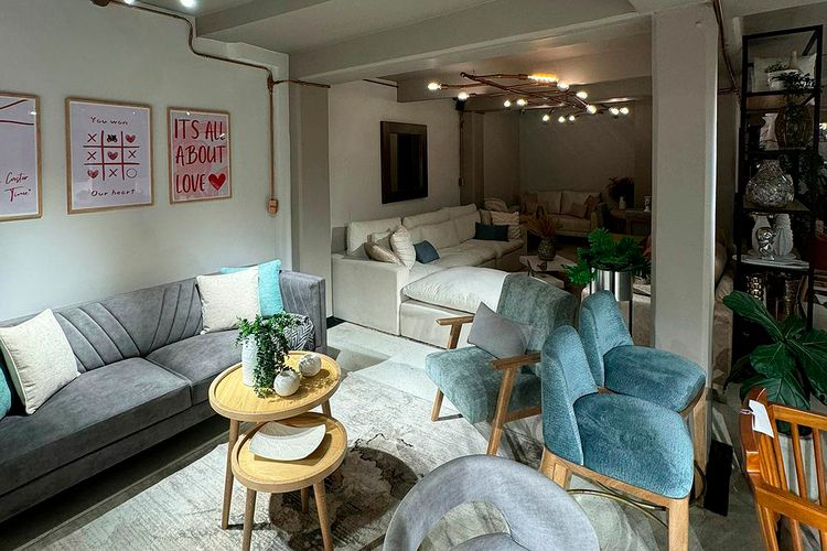 Local en arriendo en El Poblado, Medellín, 170 m² · foto 2 de 6