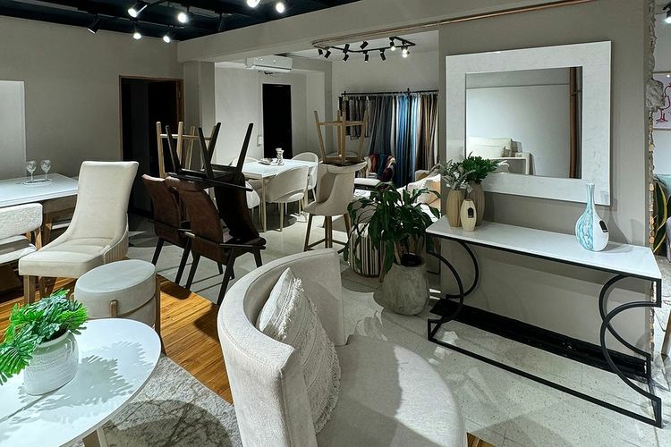 Local en arriendo en El Poblado, Medellín, 170 m² · foto 4 de 6