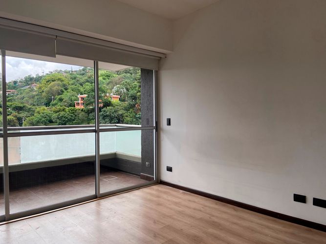 Apartamento de 3 alcobas en venta en La Barquereña, Sabaneta, 95 m² · foto 3 de 20