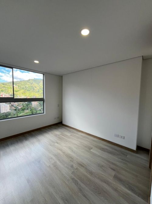 Apartamento en arriendo en Loma De La Doctora, Sabaneta, 85 m² · foto 8 de 15