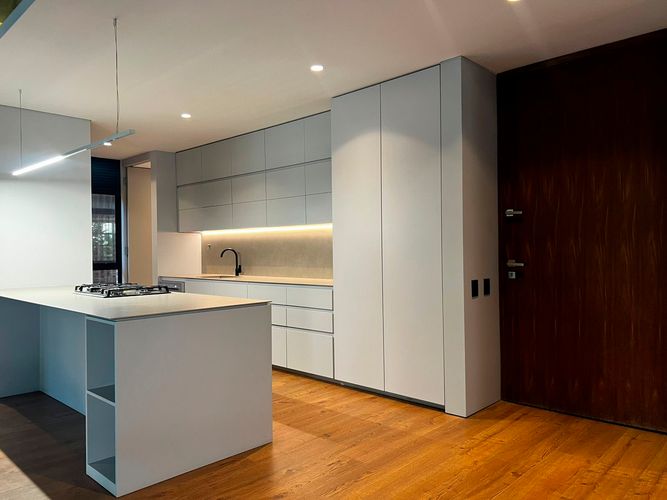 Apartamento de 2 alcobas en arriendo en El Poblado, Medellín, 198 m² · foto 5 de 18
