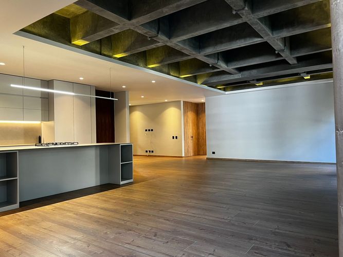 Apartamento de 2 alcobas en arriendo en El Poblado, Medellín, 198 m² · foto 6 de 18