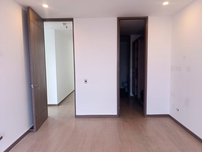 Apartamento de 3 alcobas en arriendo en Altos Del Poblado, Medellín, 112 m² · foto 5 de 16