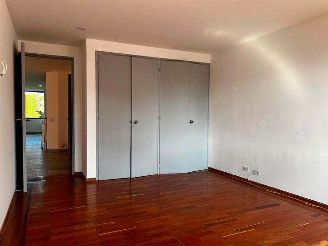 Apartamento de 3 alcobas en arriendo en El Poblado, Medellín, 174 m² · foto 13 de 17