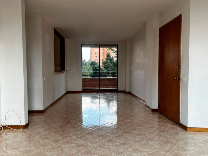 Apartamento de 3 alcobas en arriendo en El Poblado, Medellín, 120 m² · foto 4 de 18