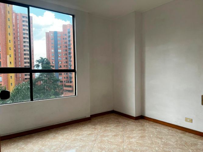 Apartamento de 3 alcobas en arriendo en El Poblado, Medellín, 120 m² · foto 11 de 18