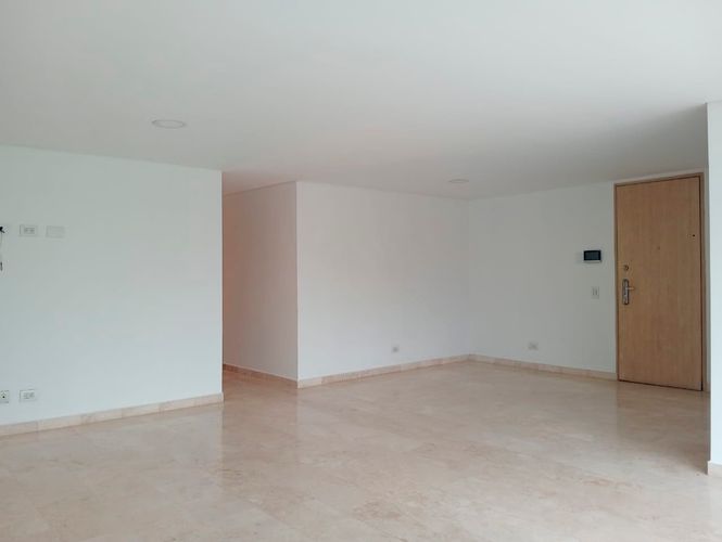 Apartamento de 3 alcobas en arriendo en Laureles, Medellín, 95 m² · foto 4 de 18