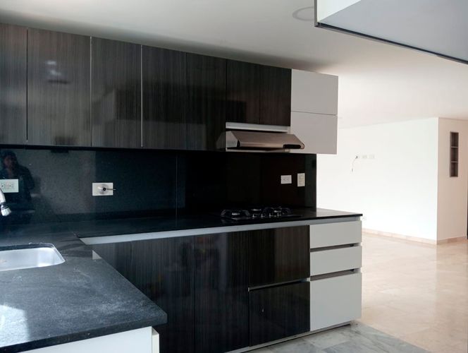 Apartamento de 3 alcobas en arriendo en Laureles, Medellín, 95 m² · foto 6 de 18