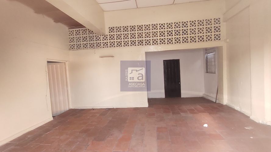 Local en arriendo en Granada, Bucaramanga, 34 m² · foto 2 de 5
