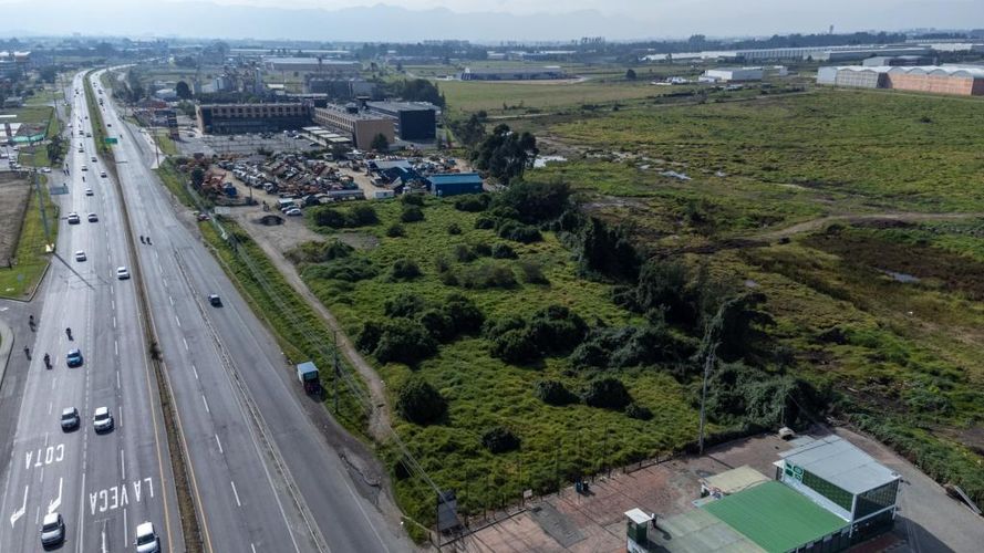 Lote en venta en Siberia, Cota, 25282 m² · foto 6 de 24