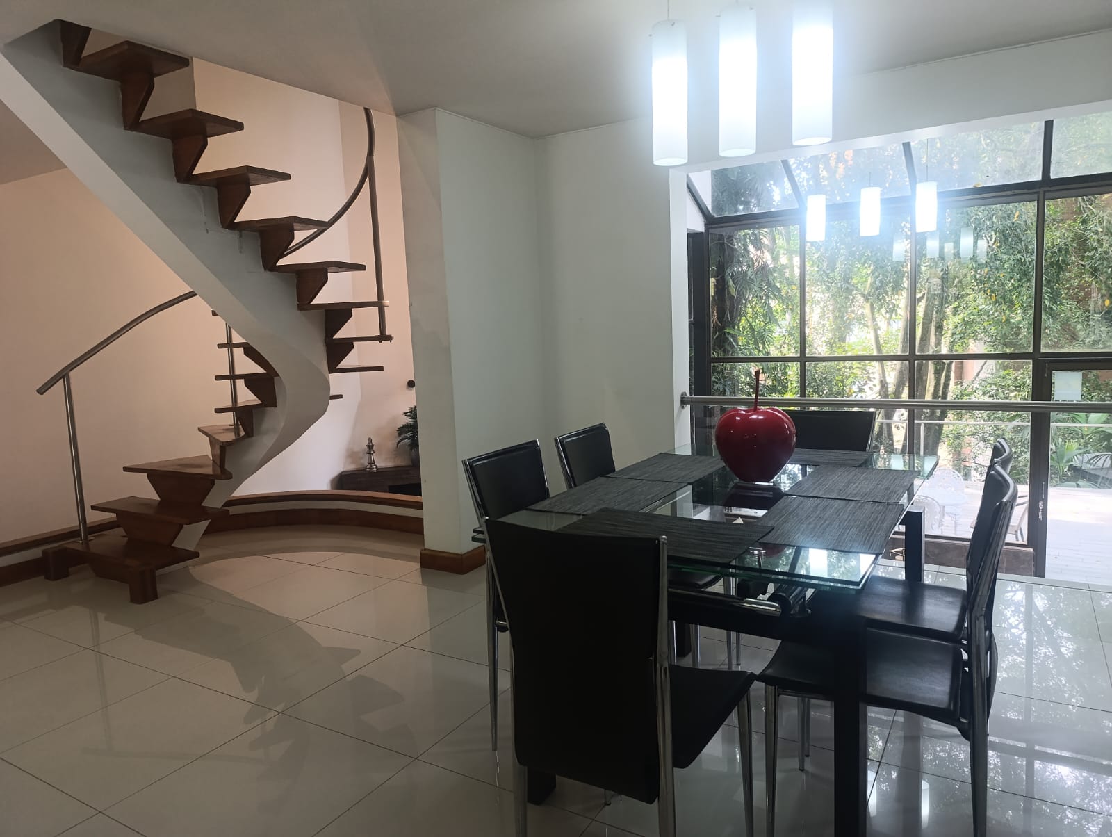 Casa en Arriendo en El Poblado, Medellín