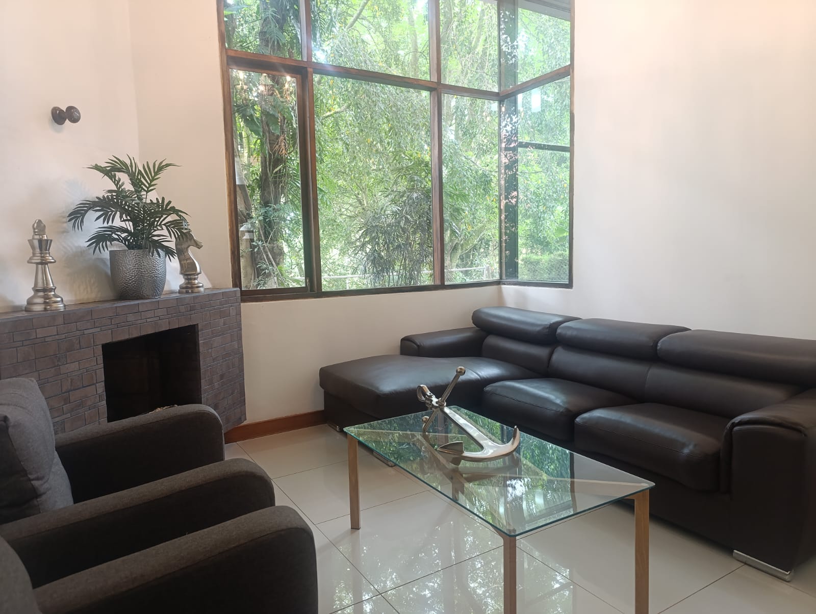 Casa en arriendo en El Poblado, Medellín · foto 12 de 19