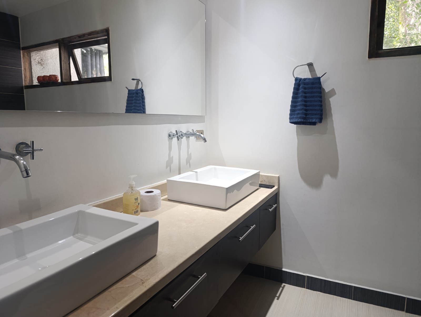 Casa en arriendo en El Poblado, Medellín · foto 16 de 19