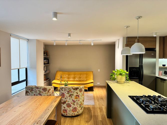 Apartamento de 2 alcobas en arriendo en El Poblado, Medellín, 110 m² · foto 3 de 15