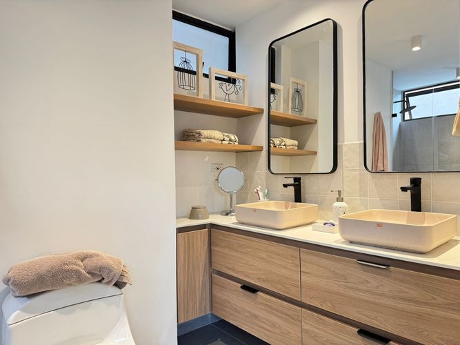 Apartamento de 2 alcobas en arriendo en El Poblado, Medellín, 110 m² · foto 14 de 15