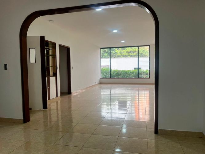 Apartamento de 3 alcobas en arriendo en El Poblado, Medellín, 120 m² · foto 4 de 17