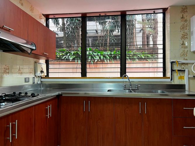 Apartamento de 3 alcobas en arriendo en El Poblado, Medellín, 120 m² · foto 6 de 17