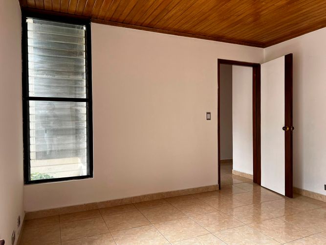 Apartamento de 3 alcobas en arriendo en El Poblado, Medellín, 120 m² · foto 10 de 17