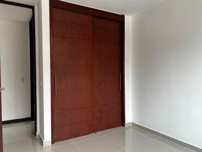 Apartamento de 3 alcobas en arriendo en Cumbres, Envigado, 91 m² · foto 7 de 17