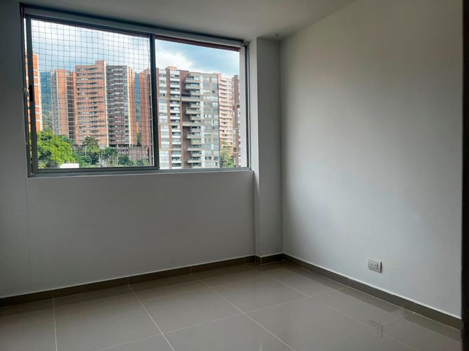 Apartamento de 3 alcobas en arriendo en Cumbres, Envigado, 91 m² · foto 11 de 17