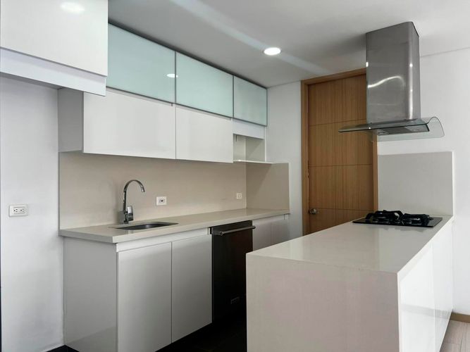 Apartamento de 2 alcobas en arriendo en Cumbres, Envigado, 97 m² · foto 5 de 18