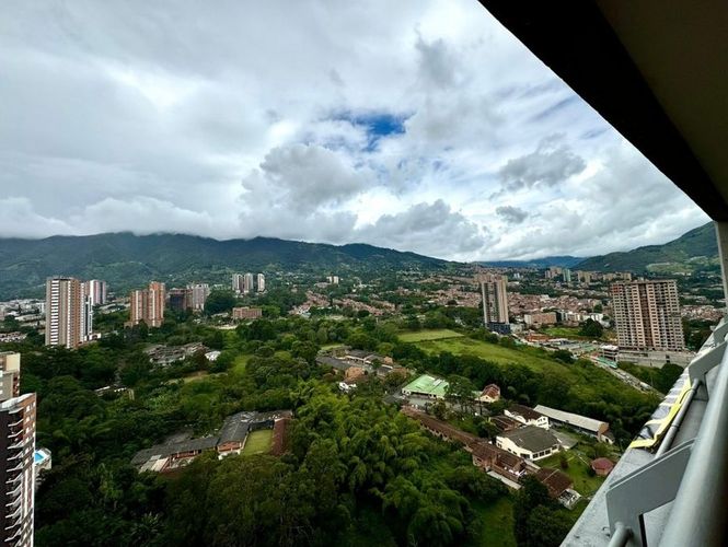 Apartamento de 3 alcobas en venta en Suramerica, Itagüí, 89 m² · foto 12 de 24