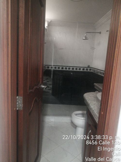 Casa de 5 alcobas en venta en El Ingenio, Cali, 561 m² · foto 2 de 9