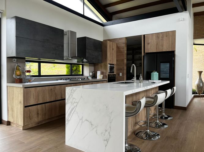 Casa de 3 alcobas en venta en El Retiro, 300 m² · foto 4 de 20