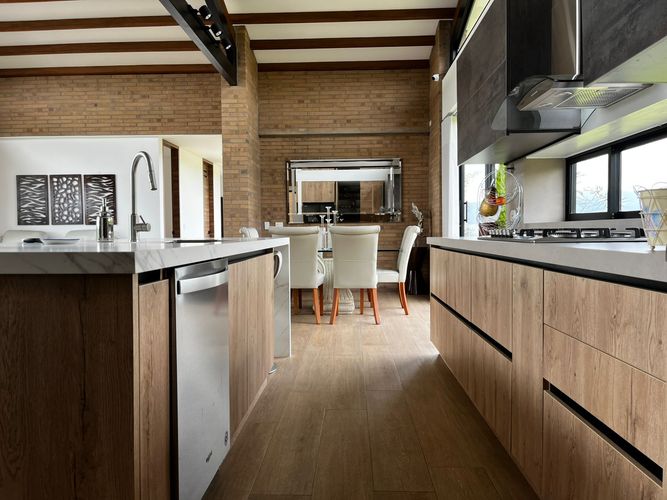 Casa de 3 alcobas en venta en El Retiro, 300 m² · foto 6 de 20