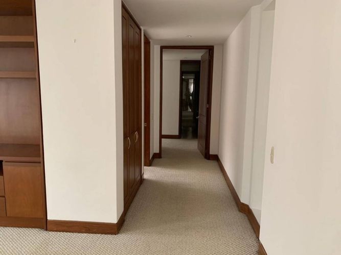 Apartamento de 3 alcobas en venta en La Carolina, Bogotá, 240 m² · foto 14 de 24