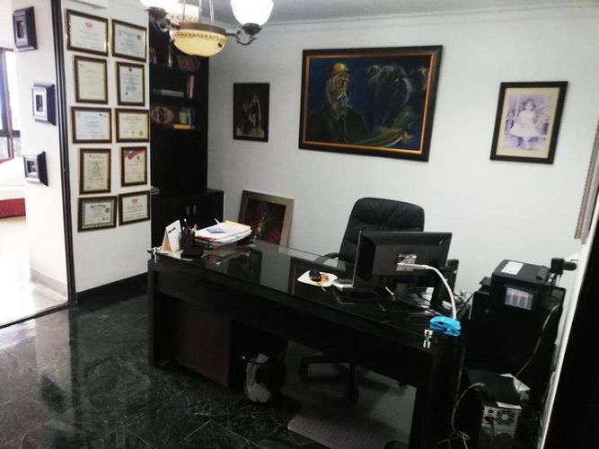 Apartamento de 4 alcobas en arriendo en El Poblado, Medellín, 520 m² · foto 6 de 14
