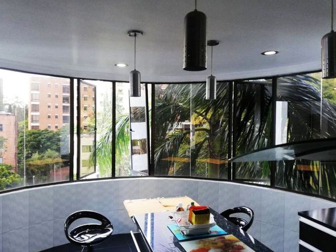 Apartamento de 4 alcobas en arriendo en El Poblado, Medellín, 520 m² · foto 7 de 14
