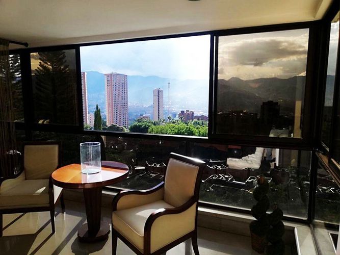 Apartamento de 4 alcobas en arriendo en El Poblado, Medellín, 520 m² · foto 14 de 14