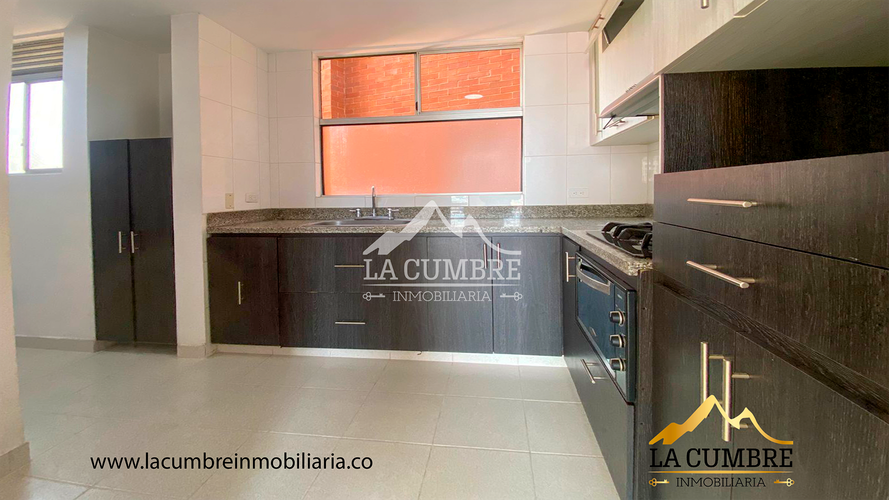 Apartamento de 3 alcobas en arriendo en Castropol, Medellín, 95 m² · foto 6 de 16